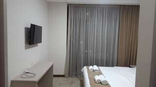 Отель HOTEL TESA Гонио Двухместный номер с 1 кроватью и видом на бассейн-12